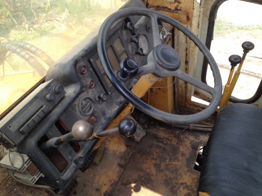 รถตักล้อยาง KOMATSU 520 เก่าญี่ปุ่นแท้ สภาพสวย มาใหม่