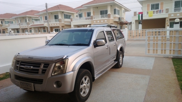 ขายด่วน ISUZU Hilander 2500cc.เจ้าของขายเอง