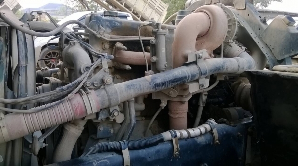 ขายรถบรรทุกสิบล้อดัมพ์ Isuzu euro 2 เครื่อง 270 แรง เครื่องดำ ปี 48 ทะเบียนพร้อม ขายรถบรรทุกสิบล้อดัมพ์ Isuzu euro 2 เครื่อง 270 แรง เครื่องดำ ปี 48 ทะเบียนพร้อม