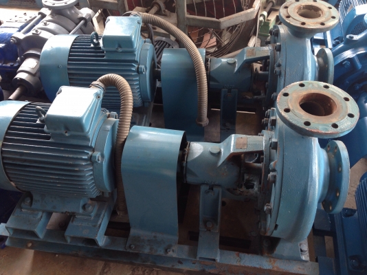 ขายปั้มน้ำ มอเตอร์ VEM 25 HP. 1450 RPM. หัวปั้ม Calpeda ขนาด เข้า 5 นิ้ว ออก 4 นิ้ว สภาพเดิมๆจอดนาน มี 2 ตัวครับ