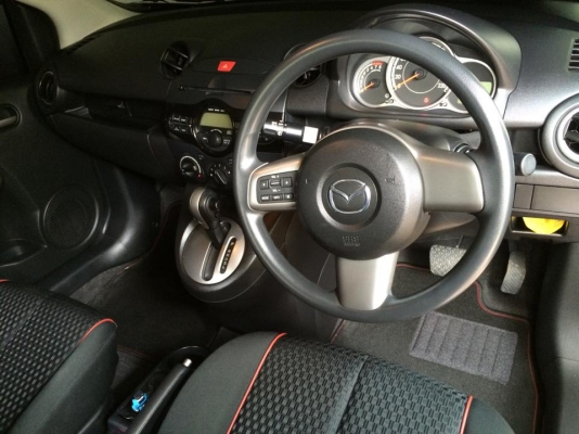 ขายดาวน์ถูกๆรถมาสด้า2สปอต