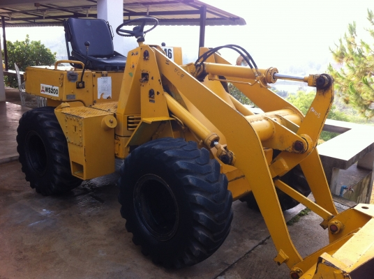 ขายรถตักล้อยาง