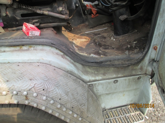 ISUZU-ร๊อคกี้-เครื่อง6BD1-165-7.20เมตร-----360.000บ