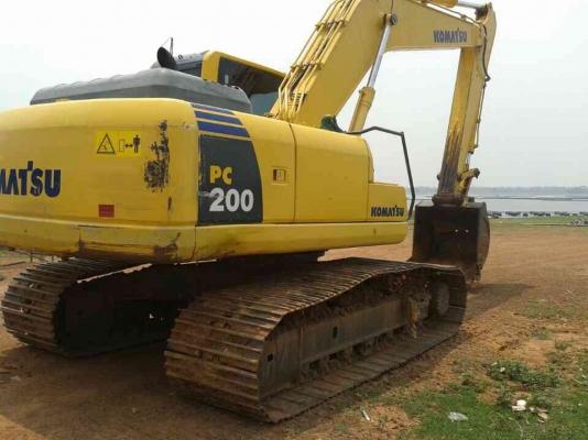 ขายแบคโฮ KOMATSU PC200-8 สภาพสวยเต็มพร้อมใช้งาน สนใจติดต่อสอบถามได้ที่ 087-2276115,088-7397199 เสี่ยป็อก