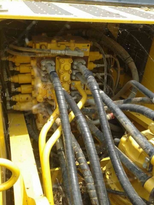 ขายแบคโฮ KOMATSU PC200-8 สภาพสวยเต็มพร้อมใช้งาน สนใจติดต่อสอบถามได้ที่ 087-2276115,088-7397199 เสี่ยป็อก