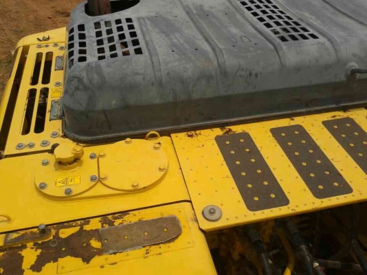 ขายแบคโฮ KOMATSU PC200-8 สภาพสวยเต็มพร้อมใช้งาน สนใจติดต่อสอบถามได้ที่ 087-2276115,088-7397199 เสี่ยป็อก