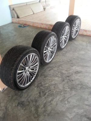 ด่วนๆๆๆ 17000 ขายแม็กVIP LANSO แท้ๆๆสวยๆ ขอบ18 5 รู 100  พร้อมยางครับวิ่งไม่ถึง 7000 โลครับ