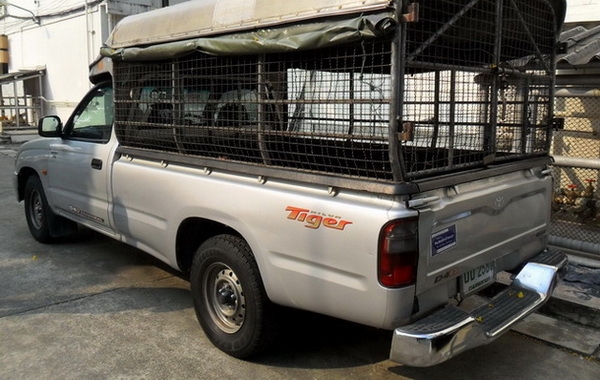 ขายโตโยต้า HILUX TIGER D4D