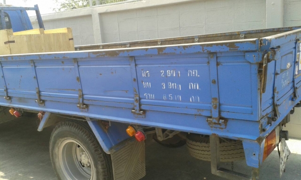 6 ล้อ ISUZU NKR  130 แรงเทอร์โบ สภาพเดิมๆ หมด รถมือเดียว