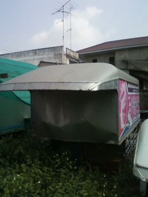 ขายตู้ใส่ รถ 4 ล้อกลาง.ราคา 12000 บาท