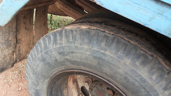 ***ขายแล้วครับขอบคุณ Truck2hand ขาย6ล้อ 100แรง ISUZU 4BB1 100แรงฝาขาว เครื่องดีแน่น อึด แรงดี เกียร์สายแล้ว ช่วงล่างเฟืองท้าย110 คัสซีดีไม่ผุเดิมดี เสริมบนล่าง มีปะตรงคอซ้ายรถนิดหน่อย(ตามรูป) เสริมแหนบแล้ว กระบะพื้นไม้ดีไม่ผุคอกไม้ สูงแข็งแรงไม้เนื้อแข็งห ***ขายแล้วครับขอบคุณ Truck2hand ขาย6ล้อ 100แรง ISUZU 4BB1 100แรงฝาขาว เครื่องดีแน่น อึด แรงดี เกียร์สายแล้ว ช่วงล่างเฟืองท้าย110 คัสซีดีไม่ผุเดิมดี เสริมบนล่าง มีปะตรงคอซ้ายรถนิดหน่อย(ตามรูป) เสริมแหนบแล้ว กระบะพื้นไม้ดีไม่ผุคอกไม้ สูงแข็งแรงไม้เนื้อแข็งห