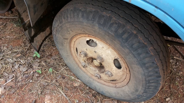 ***ขายแล้วครับขอบคุณ Truck2hand ขาย6ล้อ 100แรง ISUZU 4BB1 100แรงฝาขาว เครื่องดีแน่น อึด แรงดี เกียร์สายแล้ว ช่วงล่างเฟืองท้าย110 คัสซีดีไม่ผุเดิมดี เสริมบนล่าง มีปะตรงคอซ้ายรถนิดหน่อย(ตามรูป) เสริมแหนบแล้ว กระบะพื้นไม้ดีไม่ผุคอกไม้ สูงแข็งแรงไม้เนื้อแข็งห ***ขายแล้วครับขอบคุณ Truck2hand ขาย6ล้อ 100แรง ISUZU 4BB1 100แรงฝาขาว เครื่องดีแน่น อึด แรงดี เกียร์สายแล้ว ช่วงล่างเฟืองท้าย110 คัสซีดีไม่ผุเดิมดี เสริมบนล่าง มีปะตรงคอซ้ายรถนิดหน่อย(ตามรูป) เสริมแหนบแล้ว กระบะพื้นไม้ดีไม่ผุคอกไม้ สูงแข็งแรงไม้เนื้อแข็งห