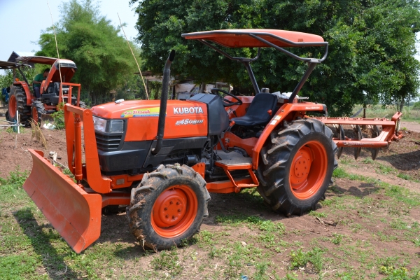 คูโบต้า L4508DI สภาพดีมาก พร้อมทะเบียน ใบดัน พร้อมผาน6ตราช้าง ใช้งานแค่ 1,500 ชั่วโมง