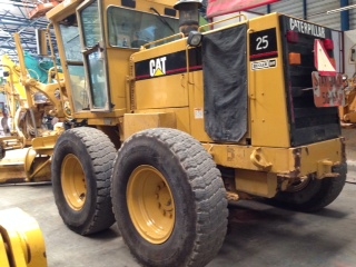 ขายด่วน!! รถเกรด Caterpillar 140H # 2ZK01248 พร้อมใช้งาน จากอเมริกา สนใจโทร. 080-6565422 (หนิง)