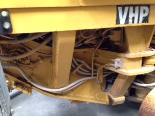 ขายด่วน!! รถเกรด Caterpillar 140H # 2ZK01248 พร้อมใช้งาน จากอเมริกา สนใจโทร. 080-6565422 (หนิง)