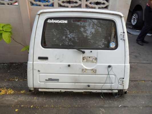 ขายฝาท้ายตัดศอก SUZUKI JIMMY