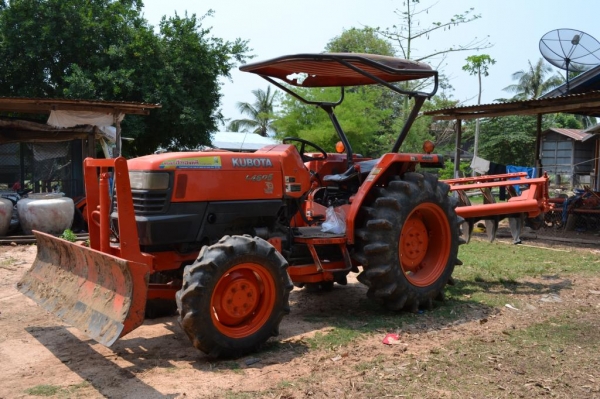 คูโบต้า L4508 สภาพดีมากๆ พร้อมทะเบียน ใบดัน พร้อมผาน6 ตราช้าง  ใช้งานแค่ 1,500 ชั่วโมง