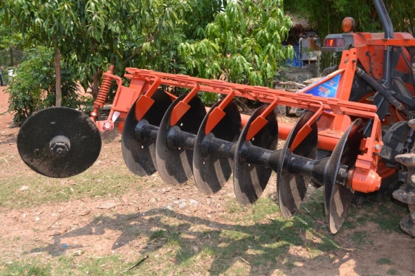 คูโบต้า L4508 สภาพดีมากๆ พร้อมทะเบียน ใบดัน พร้อมผาน6 ตราช้าง  ใช้งานแค่ 1,500 ชั่วโมง