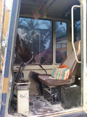 ขาย!! KOMATSU PC 60-5 / 400.000 บาท. ราคาต่อรองได้