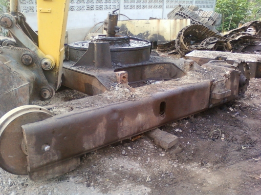 ขาย!! ตัวเดิน KOMATSU PC 200 รุ่น 2 พร้อมเฟรม สภาพสวย  ขาย 195.000 บาท. ราคาต่อรองได้  สอบถามเพิ่มเติม โทร 083-254-2510 - เวช อยุธยาขาย!! ตัวเดิน KOMATSU PC 200 รุ่น 2 พร้อมเฟรม / 195.000 บาท. ราคาต่อรองได้