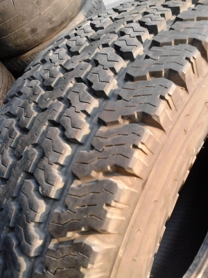 31X10.50R15 FALKEN-RV LANDAIR/AT TRACTION  มีชุด 4 เส้น ติดต่อด่วน .TEL.081-427-3941