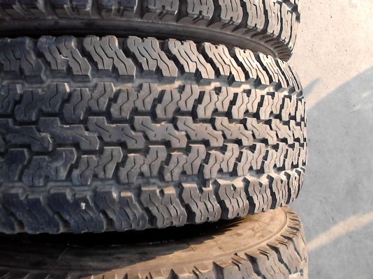 31X10.50R15 FALKEN-RV LANDAIR/AT TRACTION  มีชุด 4 เส้น ติดต่อด่วน .TEL.081-427-3941