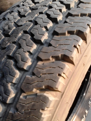 31X10.50R15 FALKEN-RV LANDAIR/AT TRACTION  มีชุด 4 เส้น ติดต่อด่วน .TEL.081-427-3941