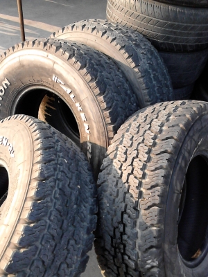 31X10.50R15 FALKEN-RV LANDAIR/AT TRACTION  มีชุด 4 เส้น ติดต่อด่วน .TEL.081-427-3941