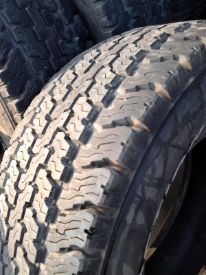 31X10.50R15 FALKEN-RV LANDAIR/AT TRACTION  มีชุด 4 เส้น ติดต่อด่วน .TEL.081-427-3941