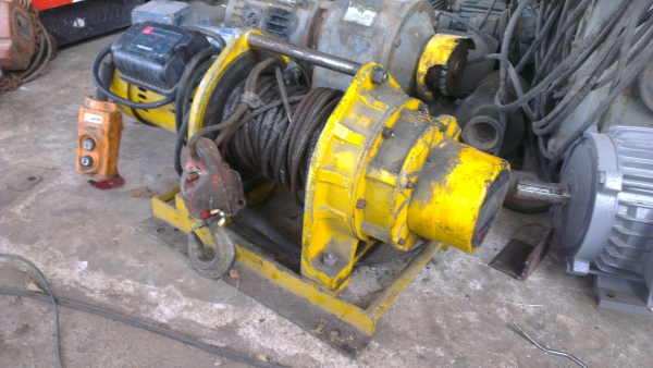 Sell> ขายวิ๊นสลิงมือสอง ยกได้ 500 KG. ของ LG เกาหลีแท้ ไฟ 3 เฟส ครับ กำแพงแสน นครปฐม