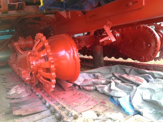 ลดให้แล้วครับ เสร็จแล้วครับ 665000 บ. สนใจมาทดสอบ ค่อยต่อราคากันครับ  KM 49 เดิน 12 HT(comosak) เครื่อง 6HH+turbo (~250 แรง) โซ่ D2  48 ข้อ โรลเลอร์ D2 12 ลูก หน้าเกี่ยว 3 เมตร อุ้มเลด 2.5 ตัน