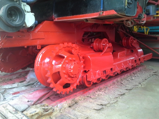 ลดให้แล้วครับ เสร็จแล้วครับ 665000 บ. สนใจมาทดสอบ ค่อยต่อราคากันครับ  KM 49 เดิน 12 HT(comosak) เครื่อง 6HH+turbo (~250 แรง) โซ่ D2  48 ข้อ โรลเลอร์ D2 12 ลูก หน้าเกี่ยว 3 เมตร อุ้มเลด 2.5 ตัน