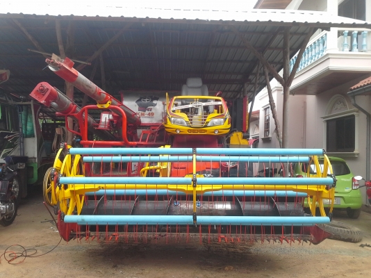 ลดให้แล้วครับ เสร็จแล้วครับ 665000 บ. สนใจมาทดสอบ ค่อยต่อราคากันครับ  KM 49 เดิน 12 HT(comosak) เครื่อง 6HH+turbo (~250 แรง) โซ่ D2  48 ข้อ โรลเลอร์ D2 12 ลูก หน้าเกี่ยว 3 เมตร อุ้มเลด 2.5 ตัน