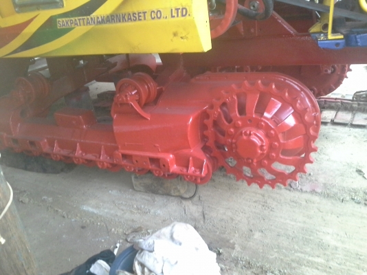 ลดให้แล้วครับ เสร็จแล้วครับ 665000 บ. สนใจมาทดสอบ ค่อยต่อราคากันครับ  KM 49 เดิน 12 HT(comosak) เครื่อง 6HH+turbo (~250 แรง) โซ่ D2  48 ข้อ โรลเลอร์ D2 12 ลูก หน้าเกี่ยว 3 เมตร อุ้มเลด 2.5 ตัน