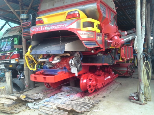 ลดให้แล้วครับ เสร็จแล้วครับ 665000 บ. สนใจมาทดสอบ ค่อยต่อราคากันครับ  KM 49 เดิน 12 HT(comosak) เครื่อง 6HH+turbo (~250 แรง) โซ่ D2  48 ข้อ โรลเลอร์ D2 12 ลูก หน้าเกี่ยว 3 เมตร อุ้มเลด 2.5 ตัน