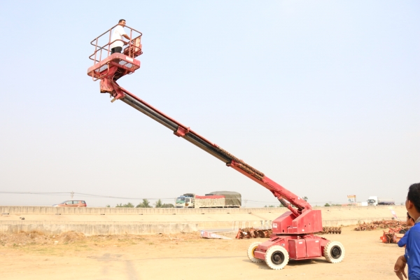 รถกระเช้า AICHI SP120 เก่านอกแท้ๆพร้อมอินวอย์ พร้อมใช้สุดๆ