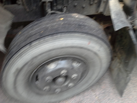 ขายรถบรรทุก  6  ล้อโหญ่