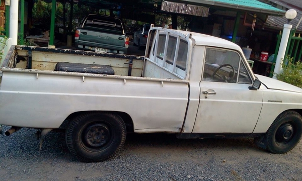 Mazda Proseed วางเครื่อง อีซูซูสุ ดีเซล 2000 เครื่องแน่นๆ ประหยัดน้ำมัน รถไม่มีผุ สีแห้งๆ ทะเบียน เต็มพร้อมโอน สภาพสวย เข้ามาดูรถก่อนได้