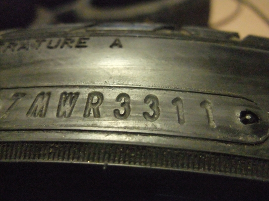 ยาง Dunlop 195/45/16 ปี 11