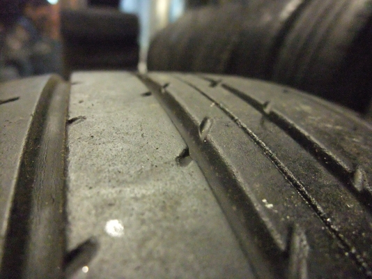 ยาง Dunlop 195/45/16 ปี 11