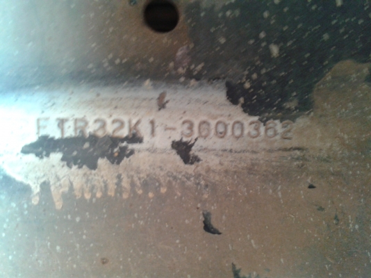 ขายด่วนรถ6ล้อDAGAเครือง195แรงรถตู้แห้ง4บานติดNGV7.5ม