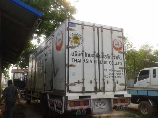 ขายด่วนรถ6ล้อDAGAเครือง195แรงรถตู้แห้ง4บานติดNGV7.5ม