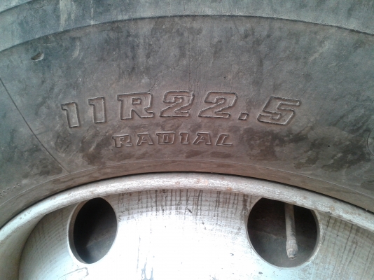 ขายด่วนรถ6ล้อDAGAเครือง195แรงรถตู้แห้ง4บานติดNGV7.5ม