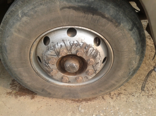 ขายด่วนรถ6ล้อDAGAเครือง195แรงรถตู้แห้ง4บานติดNGV7.5ม