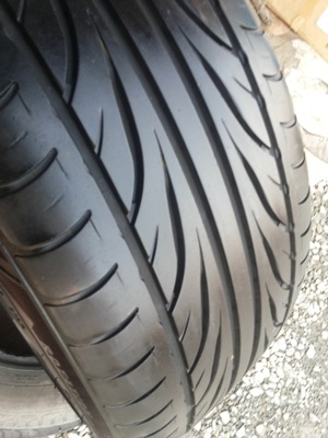 ขายยาง215/45/17 ปี 1012 THUNDERER R702 1 คู่