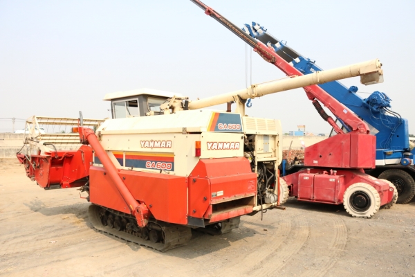 รถเกี่ยวนวดข้าว RICE REAPER YANMAR CA 600 รถญี่ปุ่นนำเข้า รถเกี่ยวนวดข้าว RICE REAPER YANMAR CA 600 รถญี่ปุ่นนำเข้า