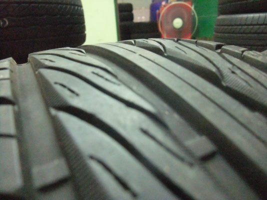 ยางจีน 235/40/18 ปี12