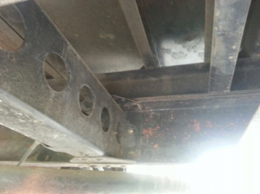 รถอีซูซุ 6 ล้อ ( ไม่ดั้ม ) FTR 160 แรงม้า. ติดเครน 3 ตัน. สนใจติดต่อ 081 - 6079515 รถอีซูซุ 6 ล้อ ( ไม่ดั้ม ) FTR 160 แรงม้า. ติดเครน 3 ตัน. สนใจติดต่อ 081 - 6079515