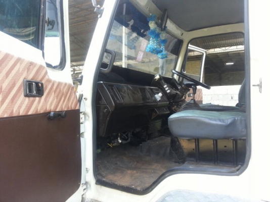 รถอีซูซุ 6 ล้อ ( ไม่ดั้ม ) FTR 160 แรงม้า. ติดเครน 3 ตัน. สนใจติดต่อ 081 - 6079515 รถอีซูซุ 6 ล้อ ( ไม่ดั้ม ) FTR 160 แรงม้า. ติดเครน 3 ตัน. สนใจติดต่อ 081 - 6079515