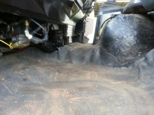 รถอีซูซุ 6 ล้อ ( ไม่ดั้ม ) FTR 160 แรงม้า. ติดเครน 3 ตัน. สนใจติดต่อ 081 - 6079515 รถอีซูซุ 6 ล้อ ( ไม่ดั้ม ) FTR 160 แรงม้า. ติดเครน 3 ตัน. สนใจติดต่อ 081 - 6079515